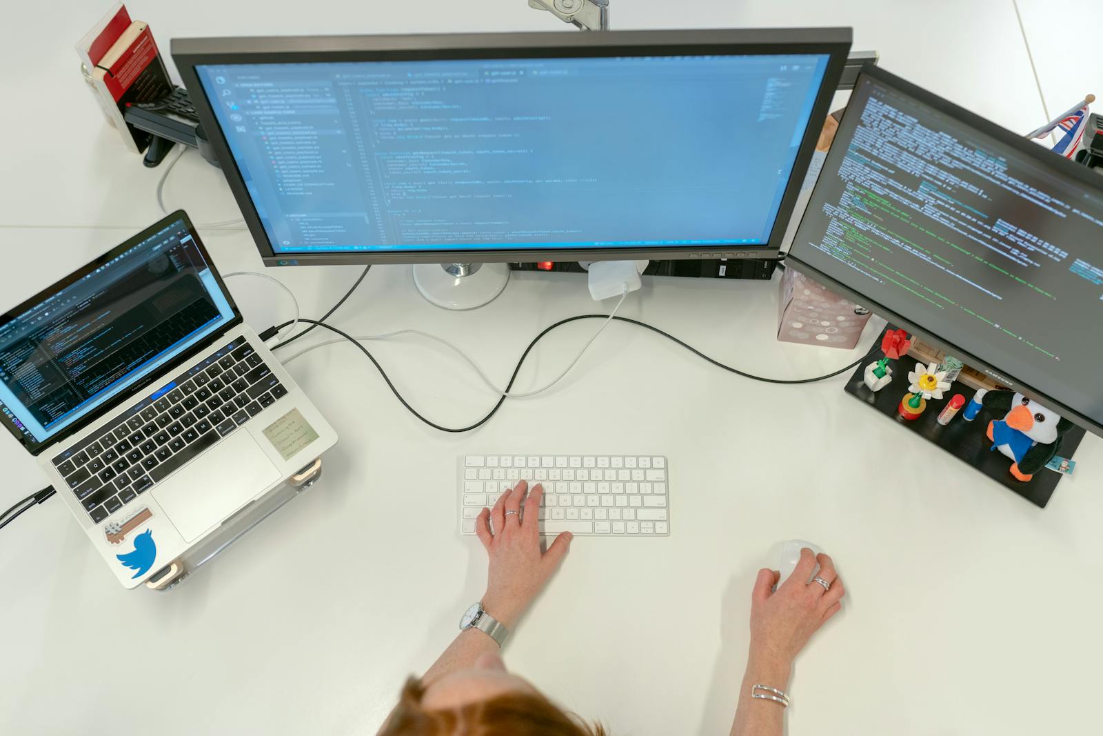 リモートMacでOpenClaw Gatewayを常時運用するイメージ